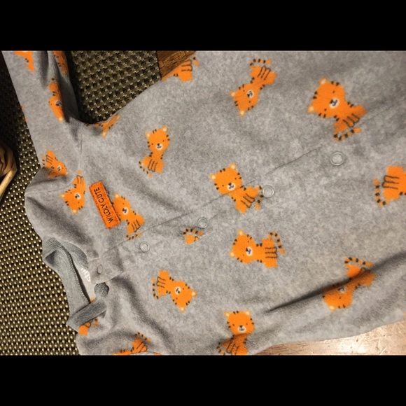 Fleece Tiger Footie Pajamas - Picture 3 of 4